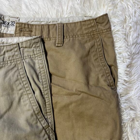 Lots of 2 Old navy Broken in khakis 38 x 32 men’s pants - Picture 3 of 4